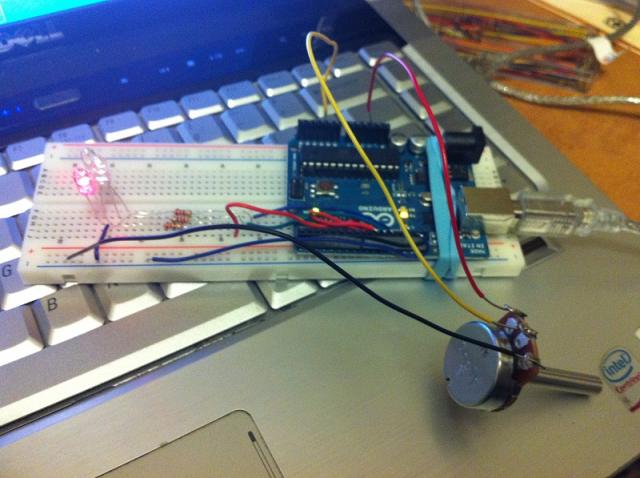 Single Pot controls brightness (2)